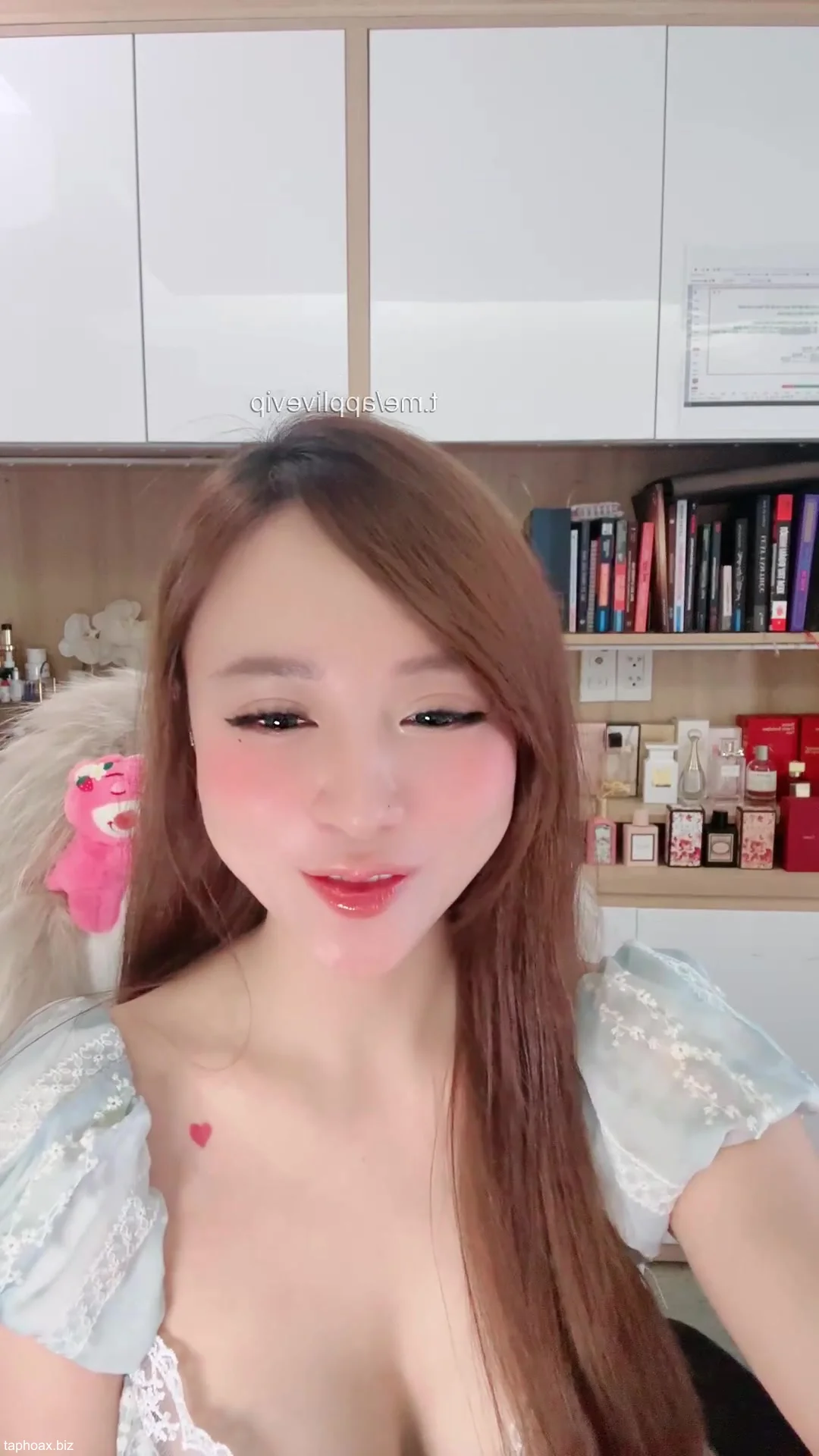 Miệng em xinh thế kia mà toàn lồn với cặc siêu phẩm